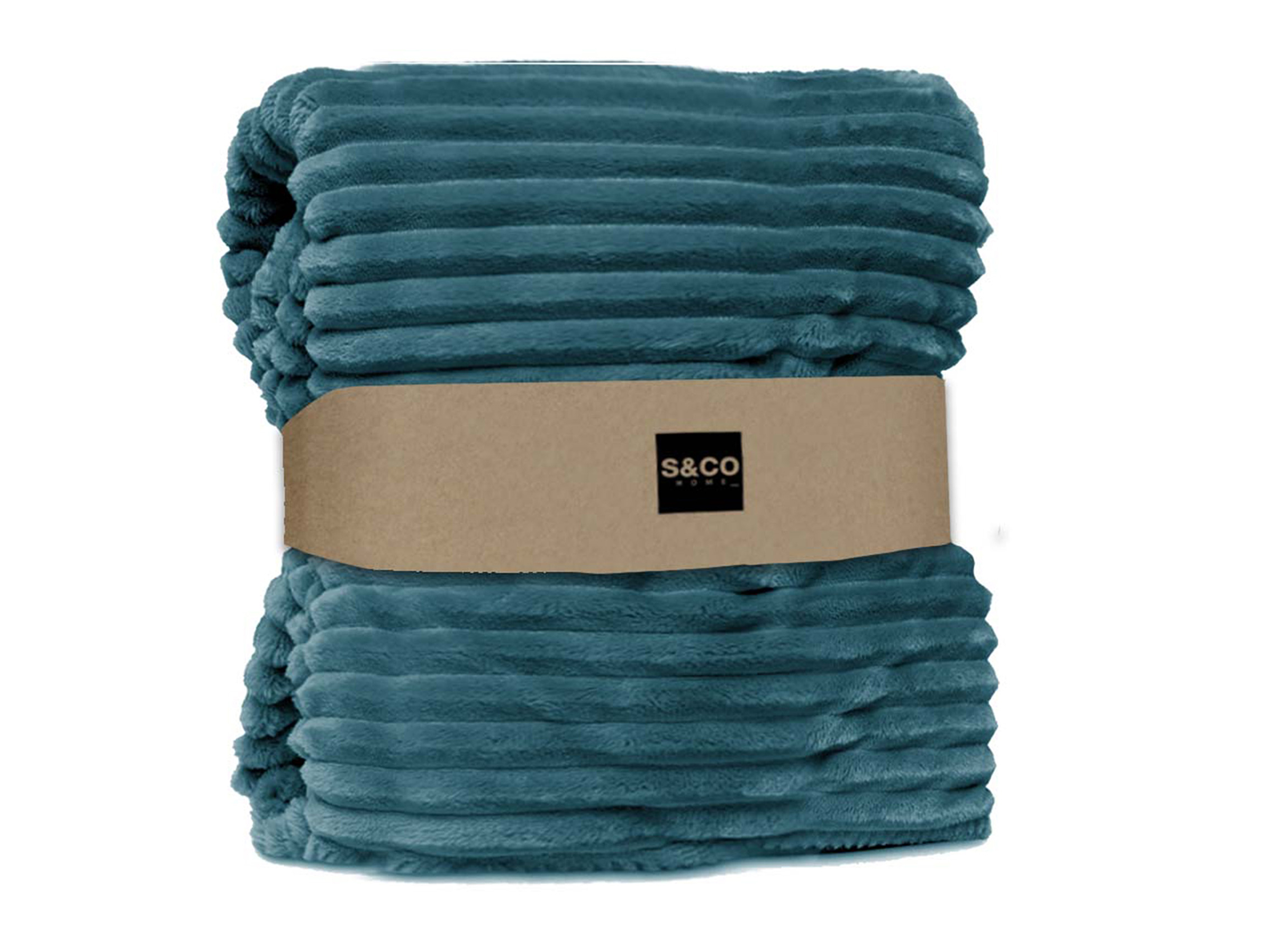 Teal Chunky Soft Ribbed Throw 50"W x 60"H Steinhafels